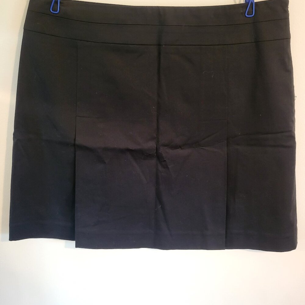 Banana Republic Black skirt